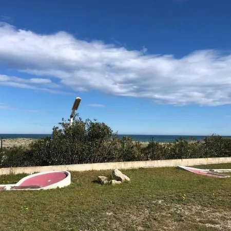 Lydia Playa Sunset Attitude