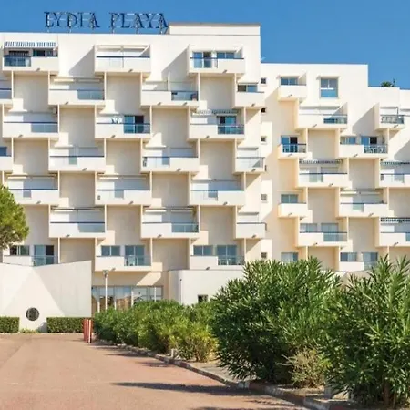 Lydia Playa Sunset Attitude