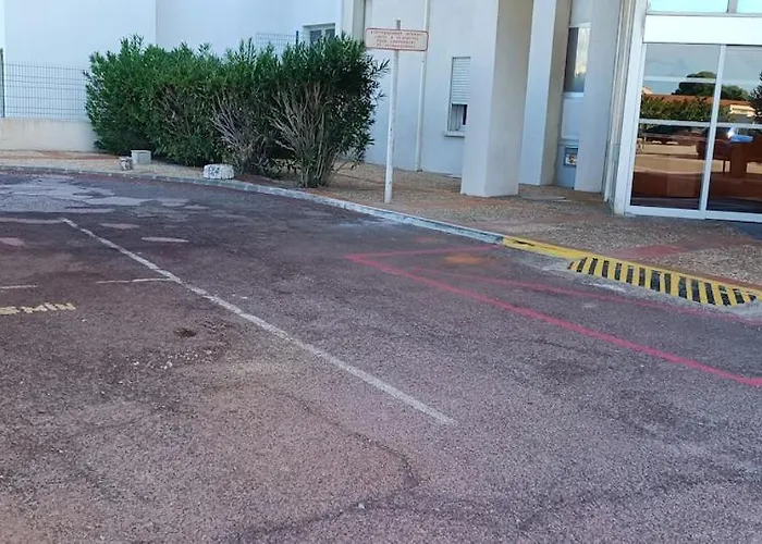 Lydia Playa Sunset Attitude